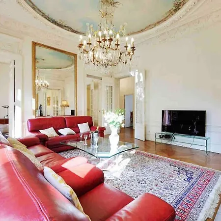 Appartamento Champs élysées : 200 M2 Avec Balcon *
