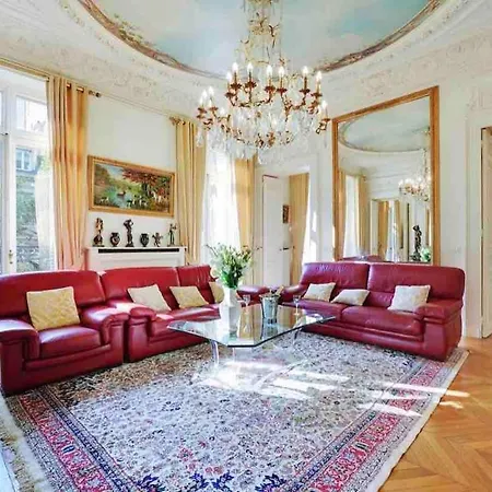 Appartamento Champs élysées : 200 M2 Avec Balcon