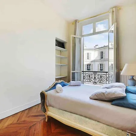 Champs élysées : 200 M2 Avec Balcon Appartamento Parigi