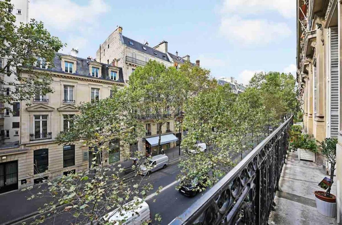 Appartamento Champs élysées : 200 M2 Avec Balcon